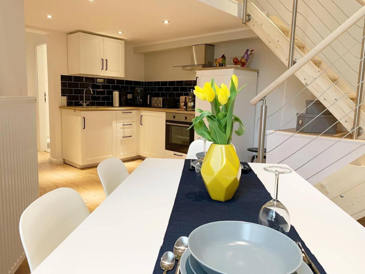 Ll Modern Dream With Ac&high Ceilings 3 Bedrooms Appartement Berlijn